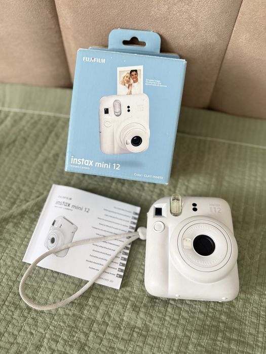 Instax mini 12 продам