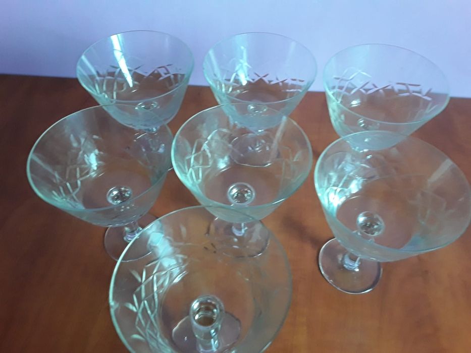 Vând set 7 Pahare Șampanie de Lux