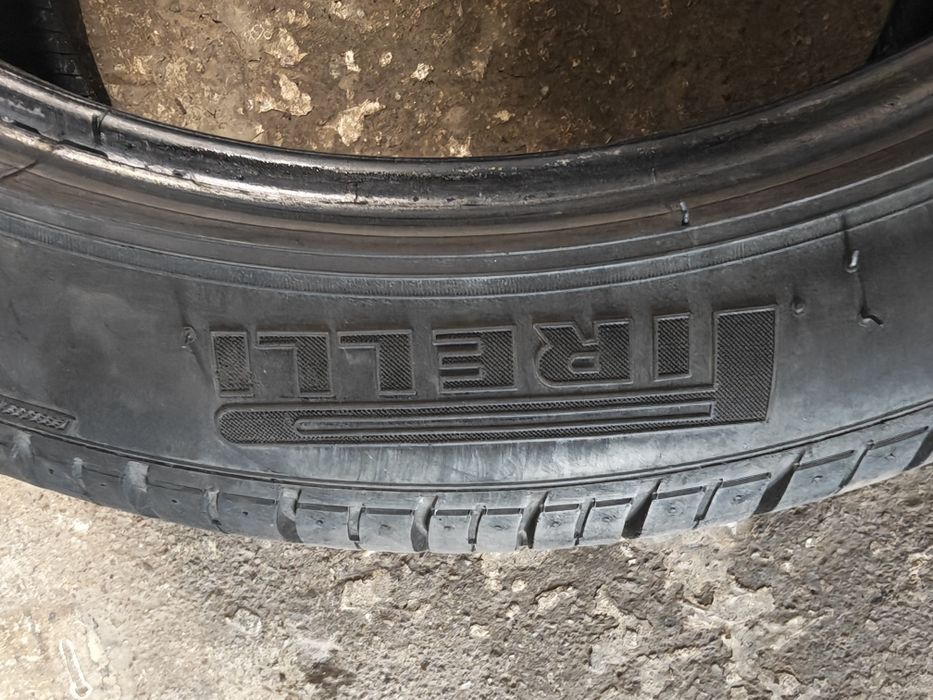255.40.19 PIRELLI   P ZERO