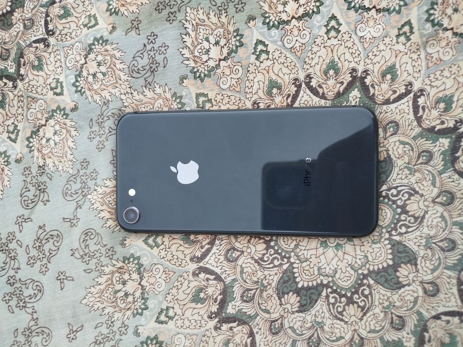 iPhone 8 64 gb xolati yaxshi