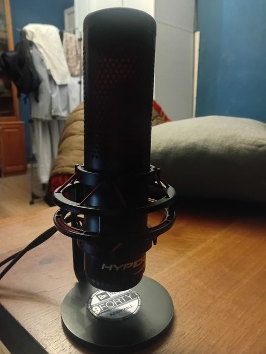Продам микрофон hyperx quadrant s