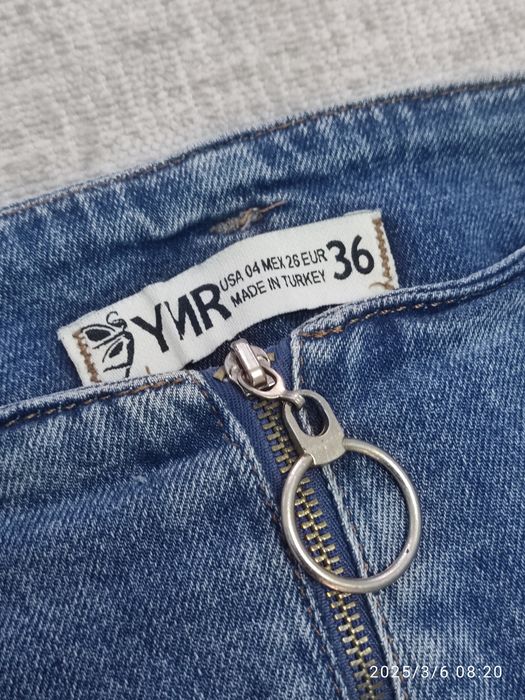 Женские джинсы .