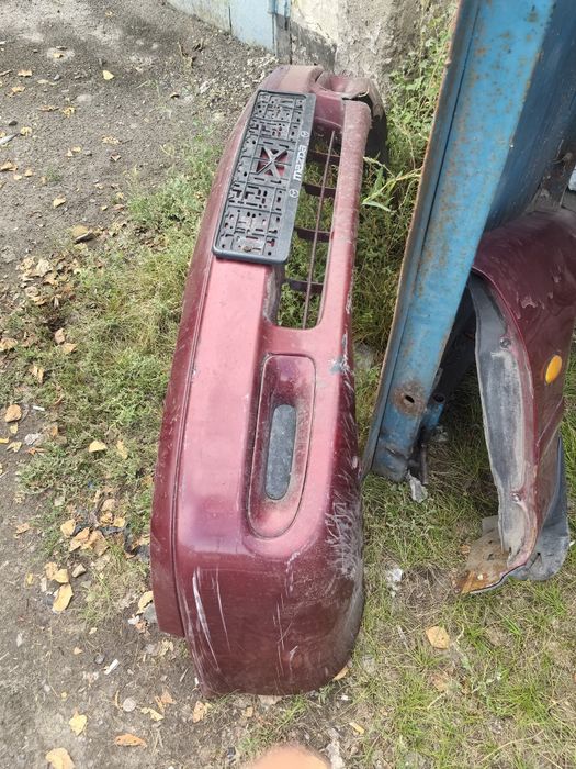 Мазда Кронос, бампер передний