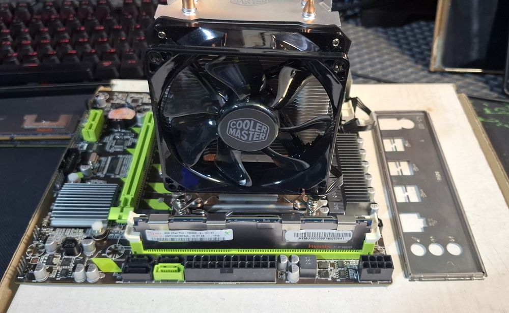 Материнская плата X79 + Xeon E5 2670 + 16gb