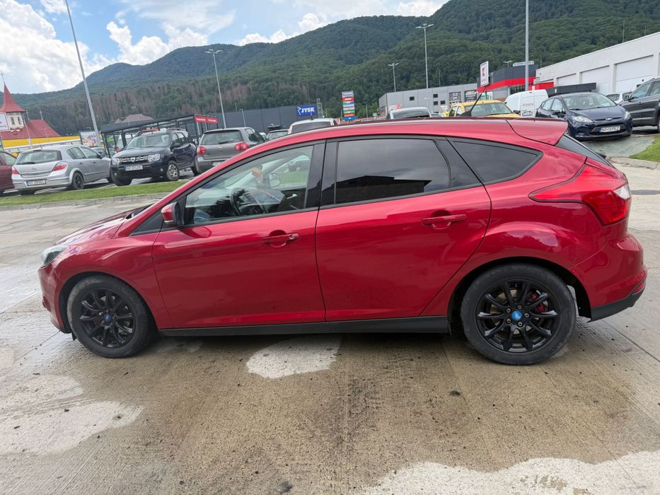 FORD Focus 2011 — imagine 4