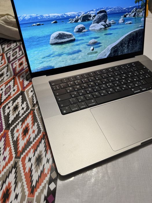MacBook pro 13 m1 pro 16/512gb