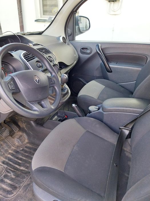 Vând Renault kangoo express grande volum maxim 1,5 dci E 6 110cp