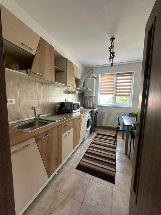Inchiriez 2 camere cu parcare str Oituz - Metrou Dimitrie Leonida