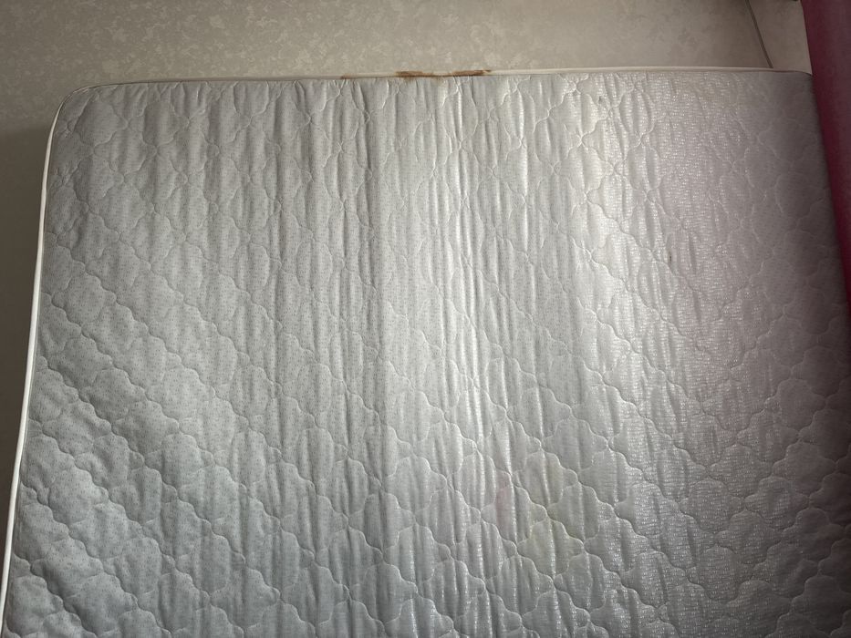 Отдам даром матрас