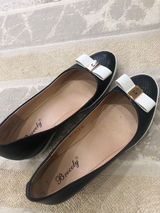 Продаются женские туфли