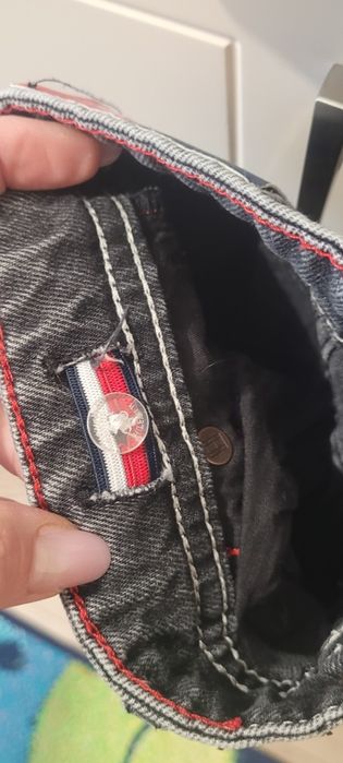 Blugi Tommy Hilfiger fete