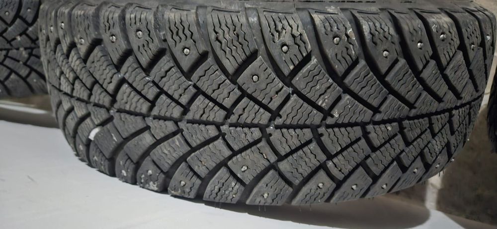 Продам диски с зимней резиной