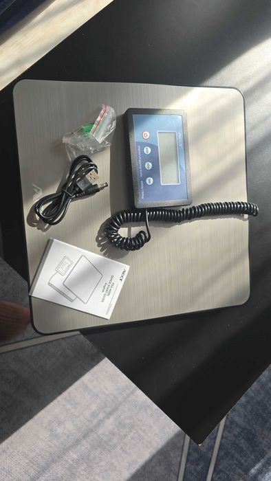 Cantar digital pentru colete