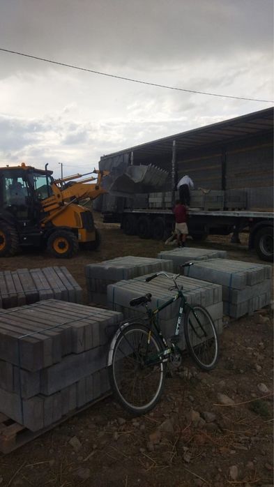 Доставка длинномеры и манипуляторы