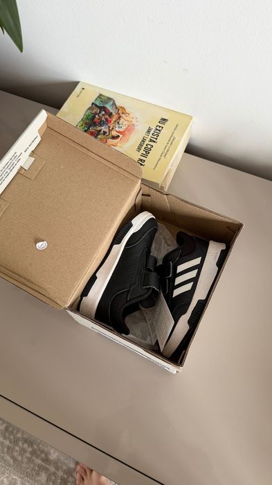 Adidasi copii nr23,ca noi,purtati o singura data!