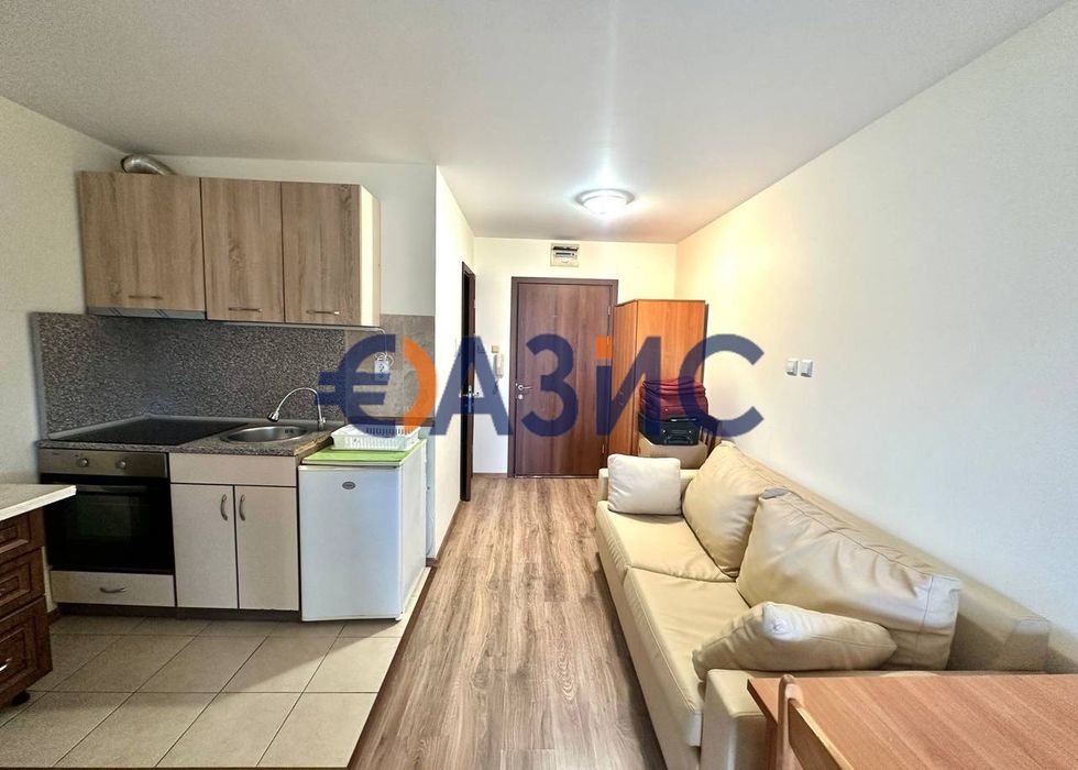 Продава се Едностаен апартамент в Несебър - 56 кв.м за 683 €/кв.м - Снимка #3