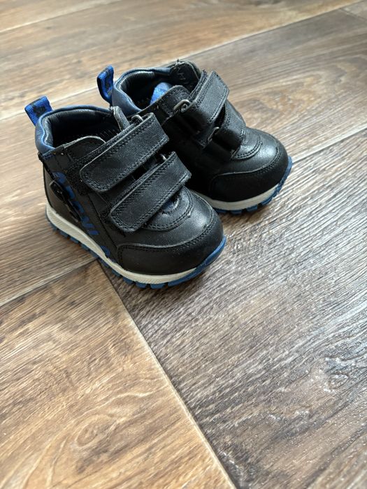 Детские кожанные ботинки