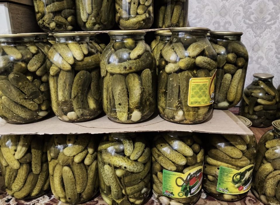 Продам соленье, огурцы и помидоры