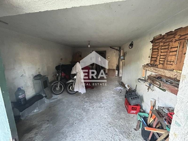 Етаж от къща в кв.,,Хисаря ,,