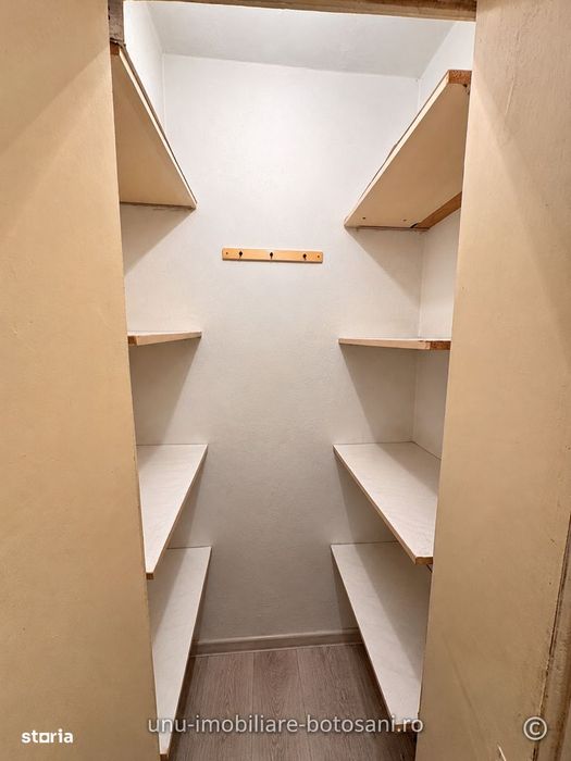 Apartament 2 Camere – Etaj 4 Cu Șarpantă – Balcon – Maxim Gorki