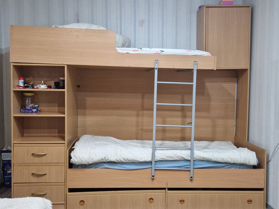 Двухярусная кровать детская