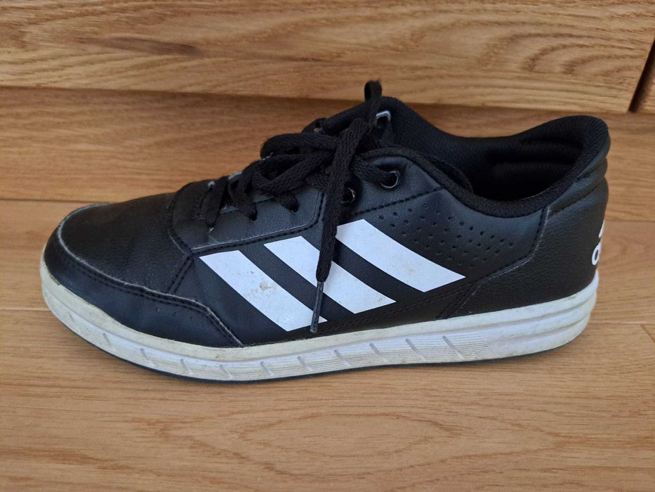 Vand incalataminte baiat nr. 36-41