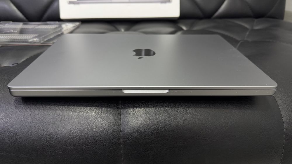 Apple MacBook Pro M3 2023года в идеальном состояние