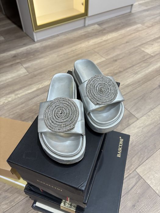 Продам летние шлепки