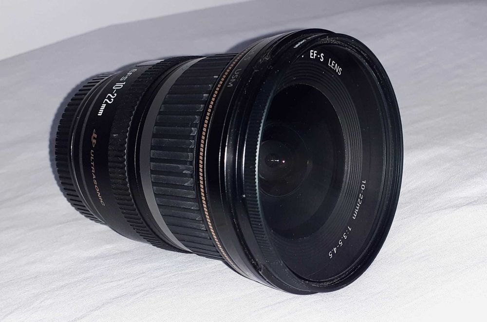 Canon EF-S 10-22 mm+parasolar Canon+filtru Hoya