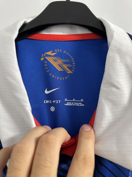 Tricou Franta World Cup Mbappe Marimea M nou cu eticheta