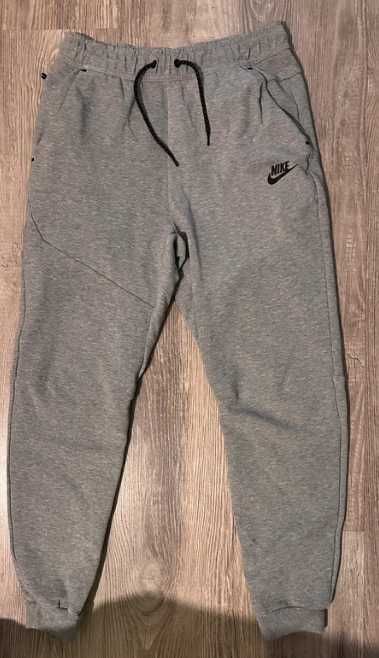 Nike Tech Fleece Pantaloni, Marimea S, Gri