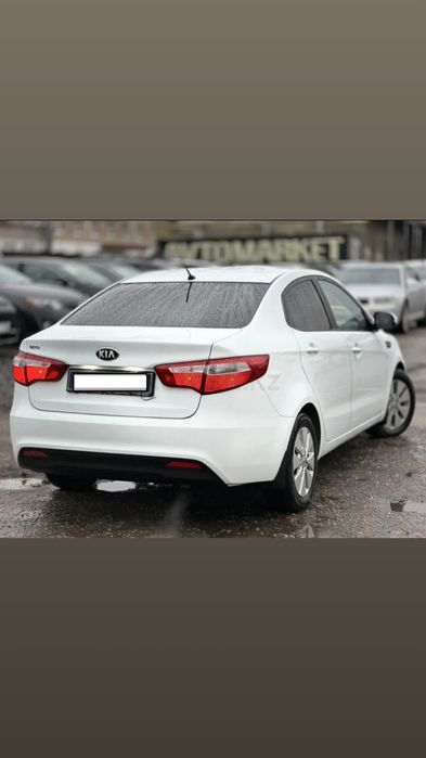 Продам Kia Rio 2013 года