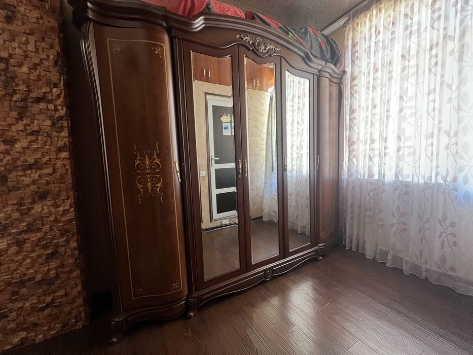 Srochna sotiladi. Xitoy mebeli