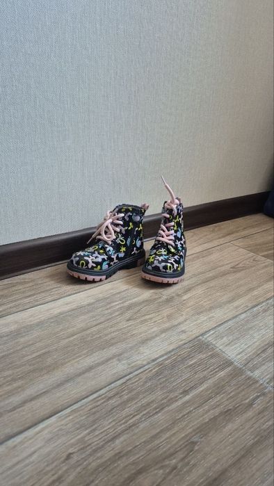 Ботинки для девочки