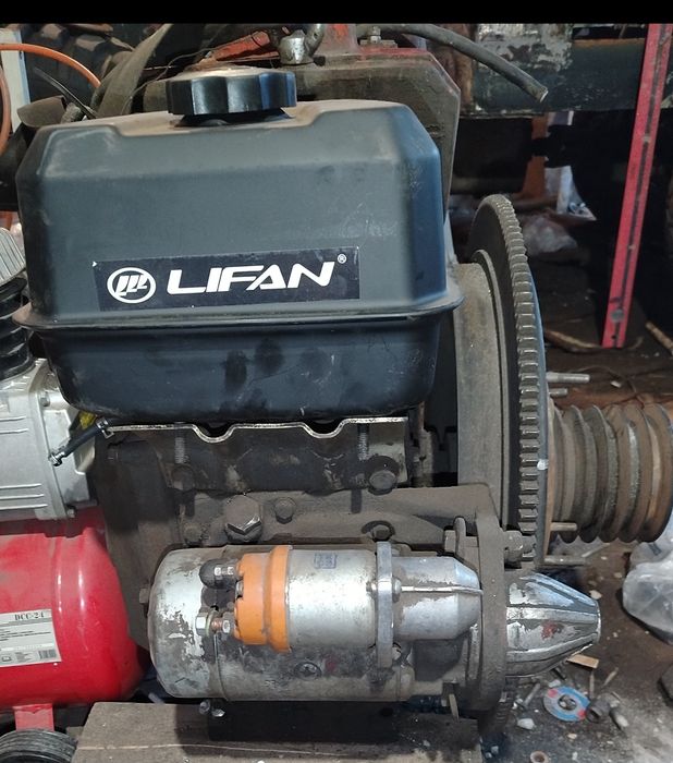 Продам двигатель один цилиндр cf 25 лошадок