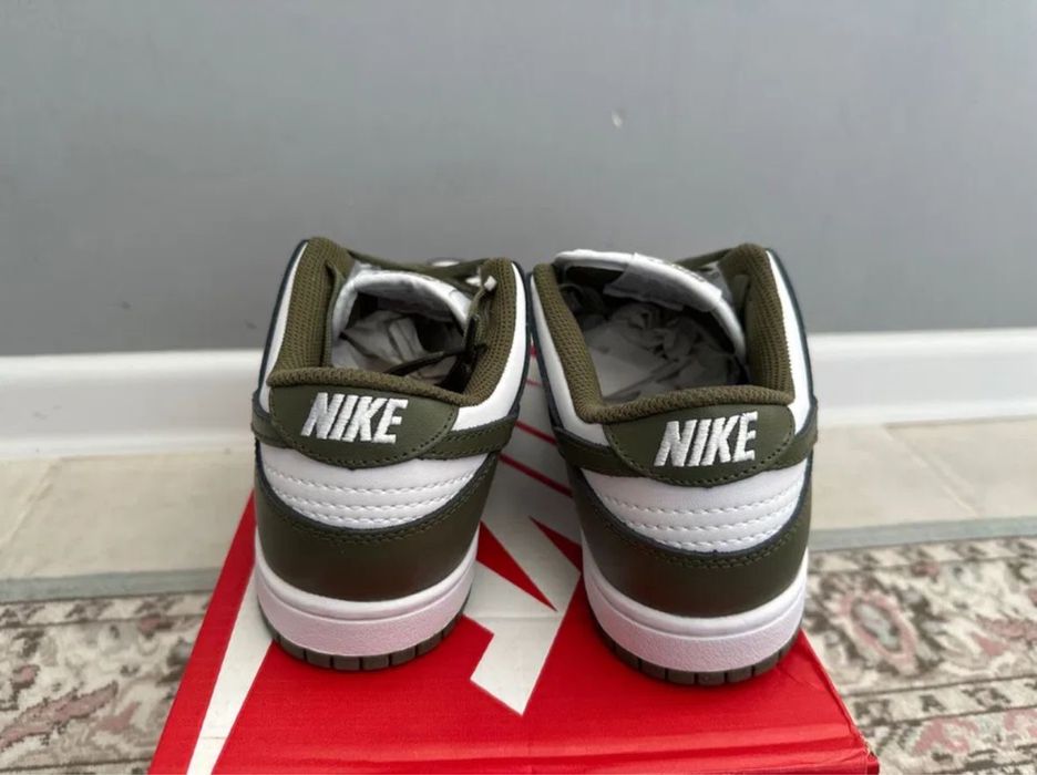 Кроссовки Nike абсолютно новые