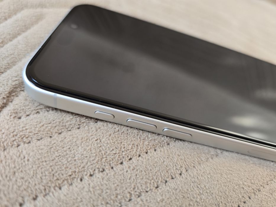 Продам Iphone 16 plus 128 Gb