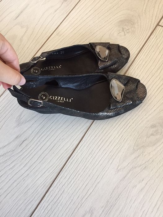 Продам босоножки турецкий 35 размера