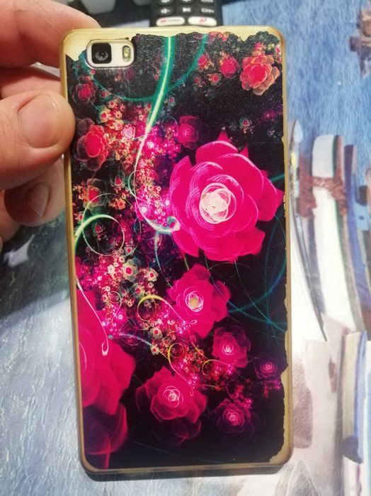 Продавам телефон HUAWEI