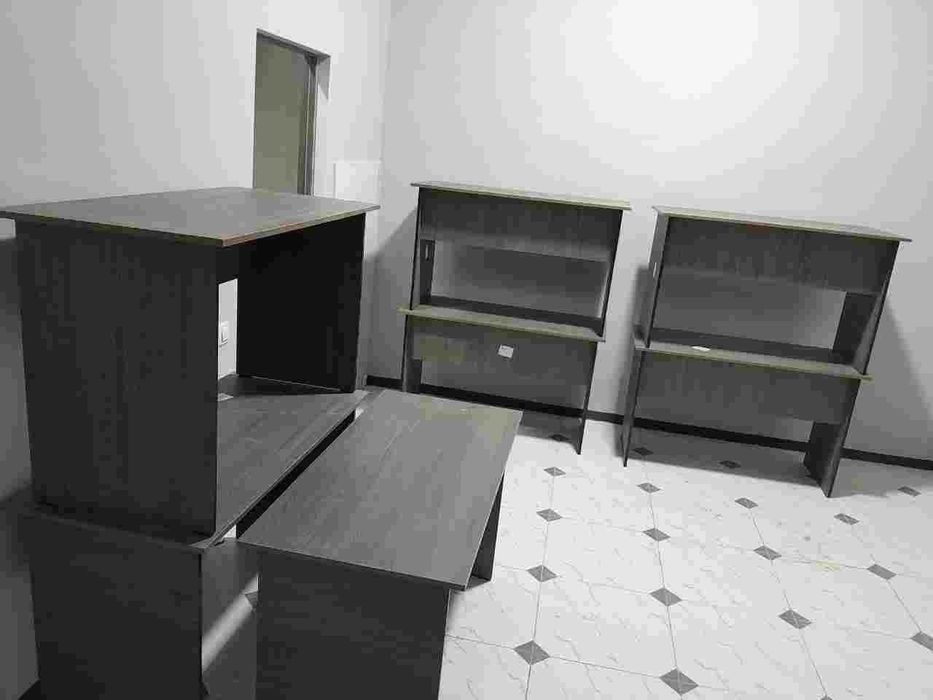 Parta va kampyuter stoli