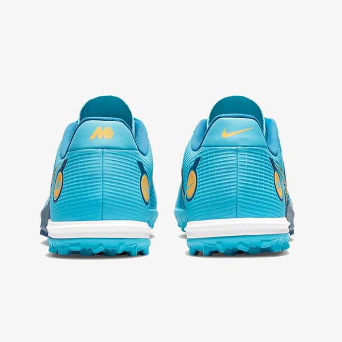 2 модела Nike Mercurial Vapor 14 и 16 Academy