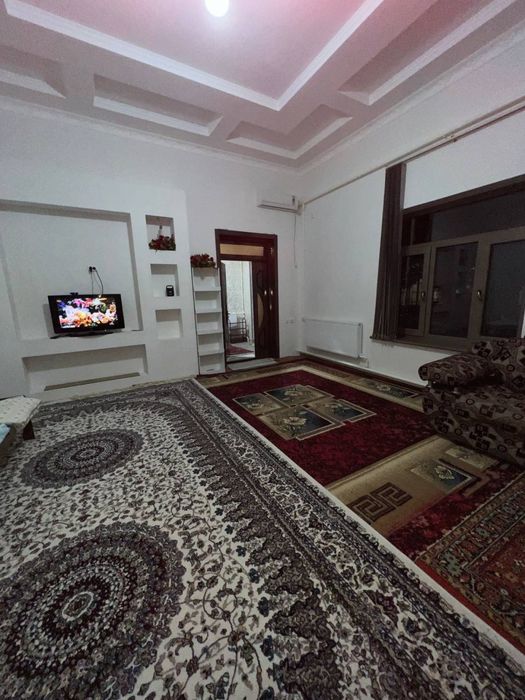 OXUga yaqin uchastka Student qizlaga Ijaraga beriladi