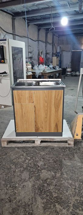 Мойка Тумба в красывом дизайне. Размер 80см на 60 см