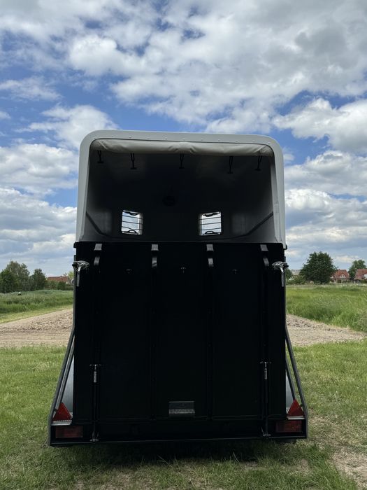 Vând remorca ptr 2 cai Böeckmann