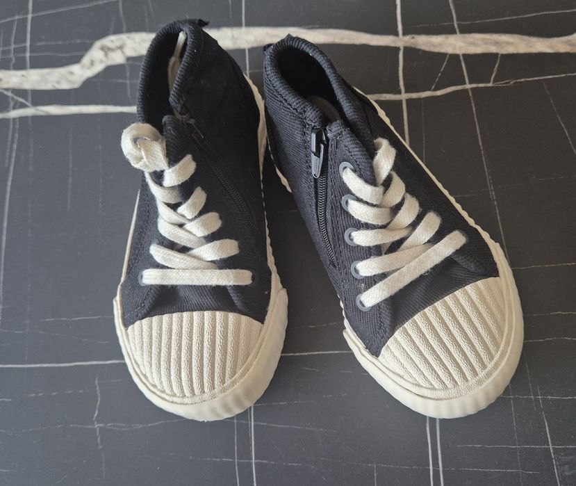 Високи кецове Zara