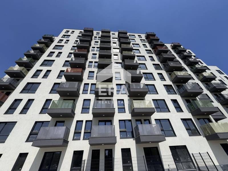 Продава се Двустаен апартамент в Варна, Възраждане 1 - 72 кв.м за 1902 €/кв.м - Снимка #1