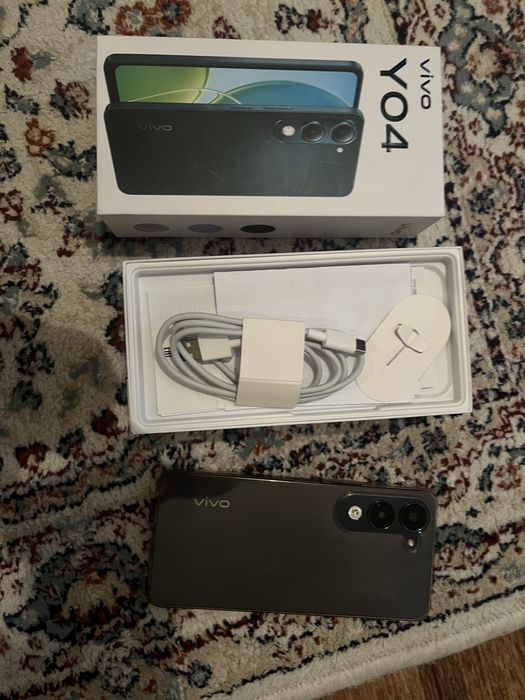 Телефон vivo Y04