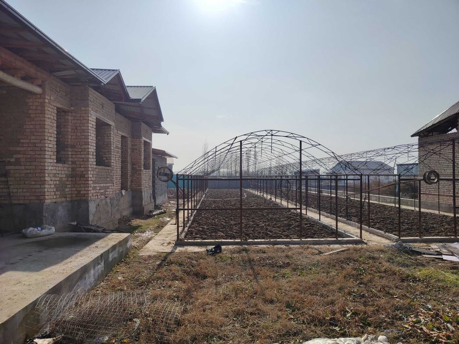 14 sotixli uy sotiladi, tayyor biznesi bilan!