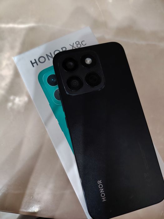 Продам сотку новая