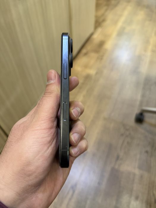 Iphone 16 pro black 256 gb